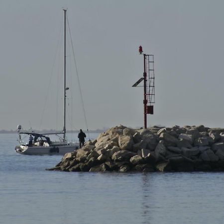 70 Sq M Apartment At Saint Martin'S Harbour Mali Losinj Luaran gambar