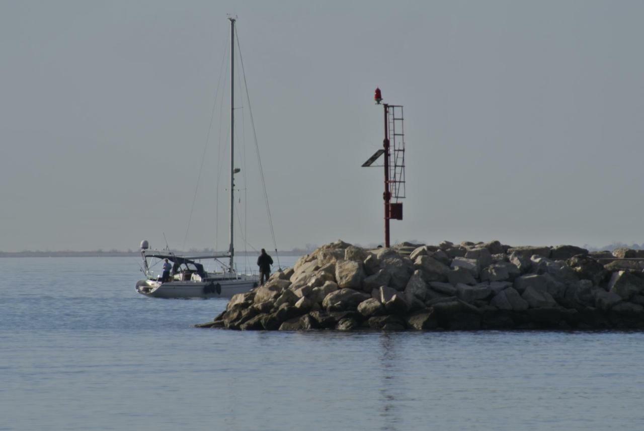 70 Sq M Apartment At Saint Martin'S Harbour Mali Losinj Luaran gambar